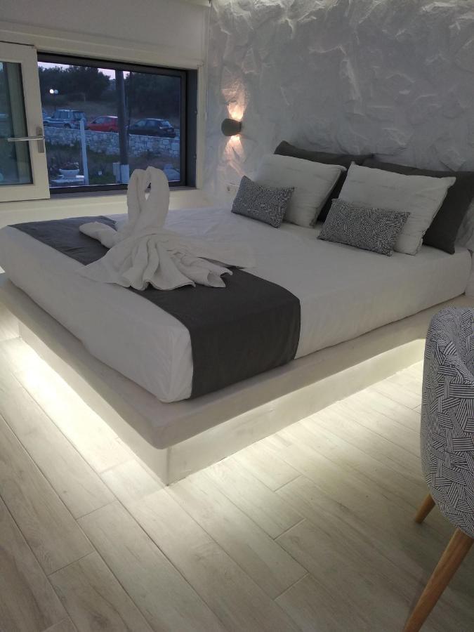 Marina'S Suites Naxos City Extérieur photo